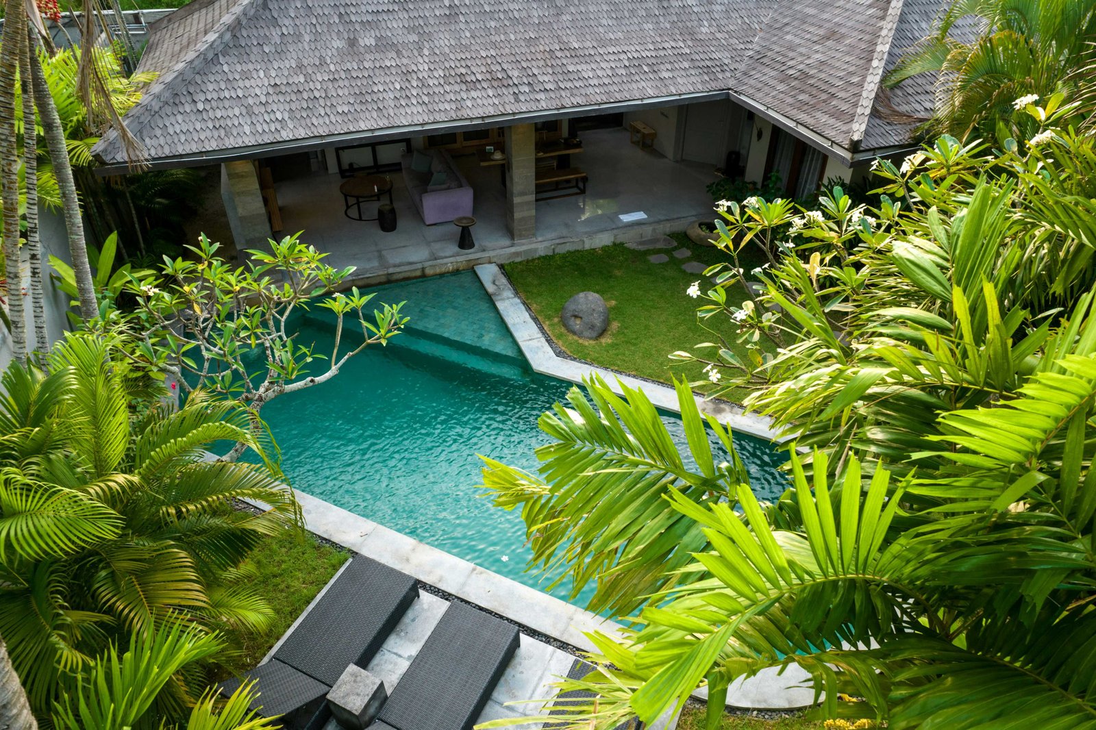 Seminyak Beachfront Luxury